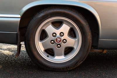 Lot 16 - 1994 Jaguar XJS