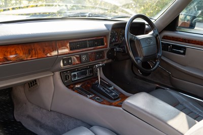 Lot 16 - 1994 Jaguar XJS
