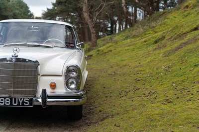 Lot 15 - 1962 Mercedes 220 SEB