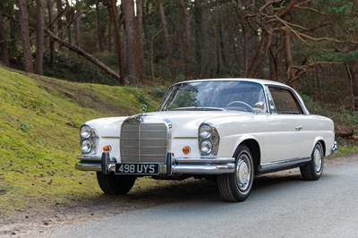 Lot 15 - 1962 Mercedes 220 SEB