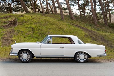 Lot 15 - 1962 Mercedes 220 SEB