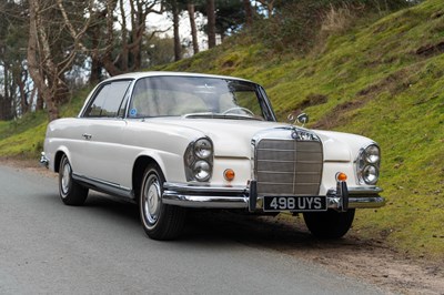 Lot 15 - 1962 Mercedes 220 SEB