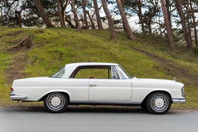 Lot 15 - 1962 Mercedes 220 SEB