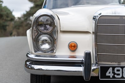 Lot 15 - 1962 Mercedes 220 SEB