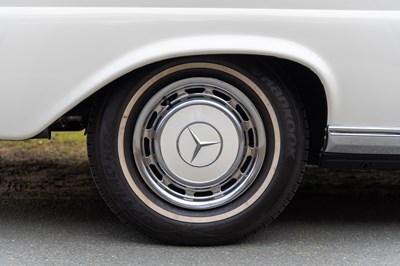 Lot 15 - 1962 Mercedes 220 SEB