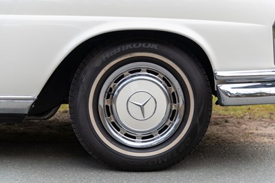 Lot 15 - 1962 Mercedes 220 SEB