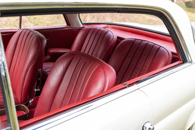 Lot 15 - 1962 Mercedes 220 SEB
