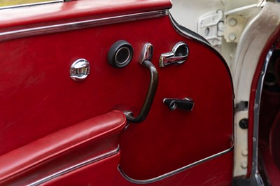Lot 15 - 1962 Mercedes 220 SEB