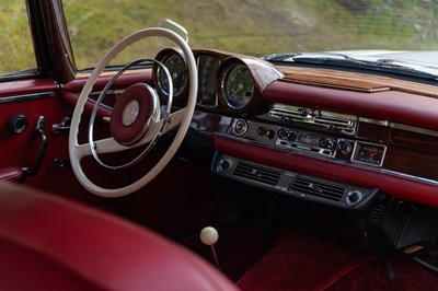 Lot 15 - 1962 Mercedes 220 SEB