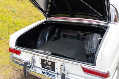 Lot 15 - 1962 Mercedes 220 SEB