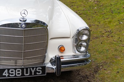Lot 15 - 1962 Mercedes 220 SEB