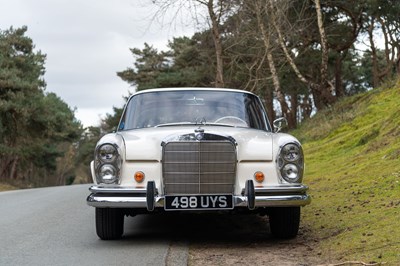 Lot 15 - 1962 Mercedes 220 SEB
