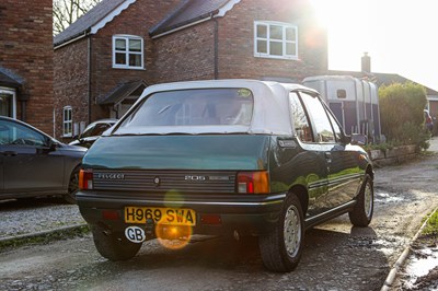 Lot 4 - 1990 Peugeot 205 Roland Garros
