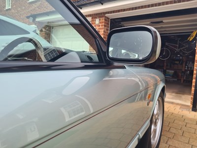 Lot 16 - 1998 Jaguar XJR Supercharged