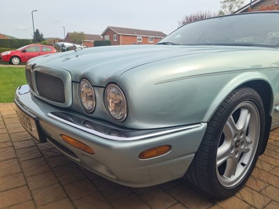 Lot 16 - 1998 Jaguar XJR Supercharged