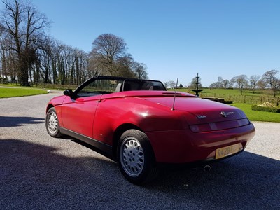 Lot 17 - 1997 Alfa Romeo Spider 2.0 T-Spark