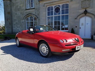 Lot 17 - 1997 Alfa Romeo Spider 2.0 T-Spark