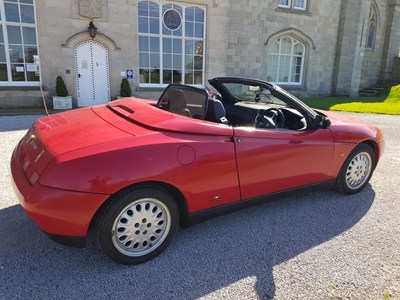 Lot 17 - 1997 Alfa Romeo Spider 2.0 T-Spark