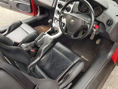 Lot 17 - 1997 Alfa Romeo Spider 2.0 T-Spark
