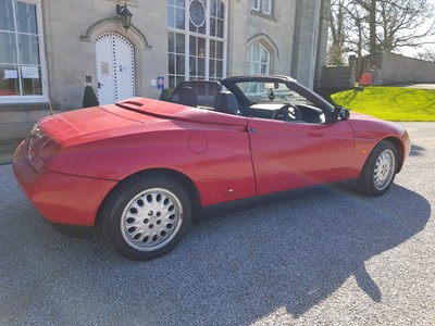 Lot 17 - 1997 Alfa Romeo Spider 2.0 T-Spark