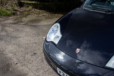 Lot 76 - 2003 Porsche 911 Carrera