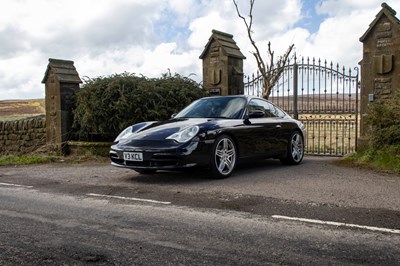 Lot 76 - 2003 Porsche 911 Carrera