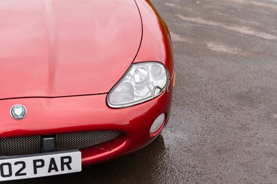 Lot 17 - 2002 Jaguar XK8