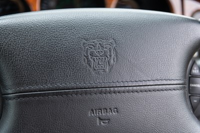 Lot 17 - 2002 Jaguar XK8