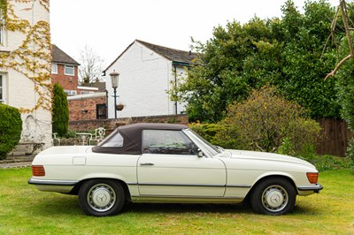 Lot 61 - 1974 Mercedes 350SL