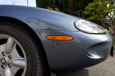 Lot 58 - 1997 Jaguar XK8 Convertible