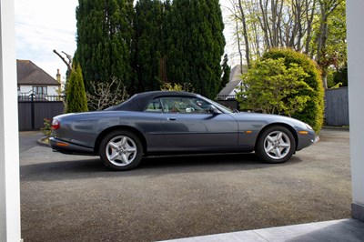 Lot 58 - 1997 Jaguar XK8 Convertible