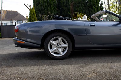 Lot 58 - 1997 Jaguar XK8 Convertible