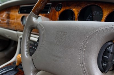 Lot 58 - 1997 Jaguar XK8 Convertible