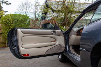 Lot 58 - 1997 Jaguar XK8 Convertible