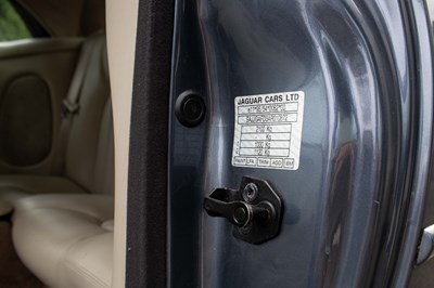 Lot 58 - 1997 Jaguar XK8 Convertible