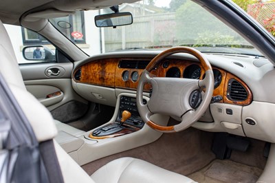 Lot 58 - 1997 Jaguar XK8 Convertible