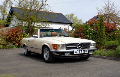 Lot 62 - 1983 Mercedes 380SL