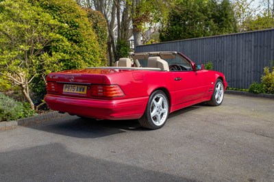 Lot 60 - 1997 Mercedes 320SL
