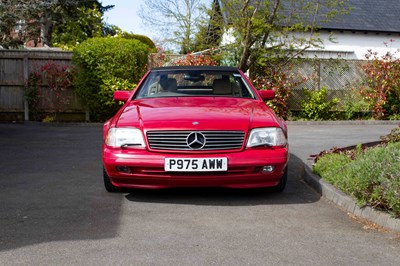 Lot 60 - 1997 Mercedes 320SL