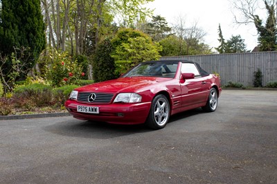 Lot 60 - 1997 Mercedes 320SL
