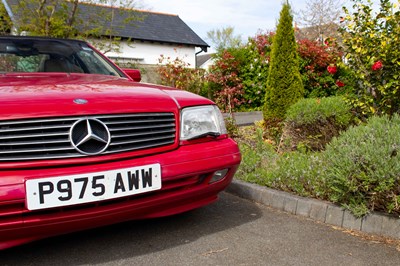 Lot 60 - 1997 Mercedes 320SL