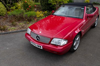 Lot 60 - 1997 Mercedes 320SL