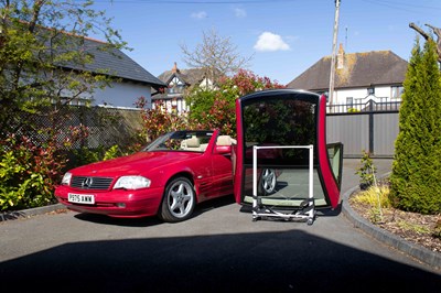 Lot 60 - 1997 Mercedes 320SL
