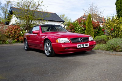 Lot 60 - 1997 Mercedes 320SL