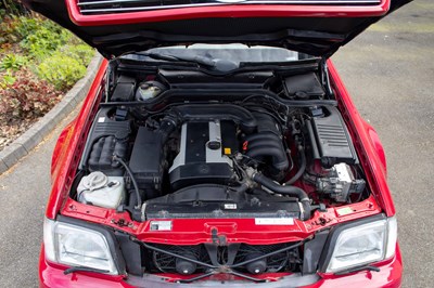 Lot 60 - 1997 Mercedes 320SL