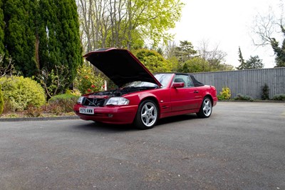 Lot 60 - 1997 Mercedes 320SL