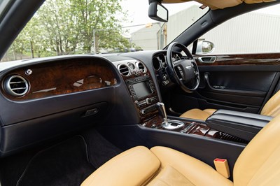 Lot 71 - 2005 Bentley Continental Flying Spur