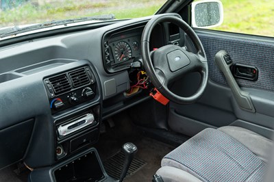 Lot 35 - 1991 Ford Escort XR3I
