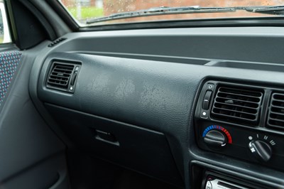 Lot 35 - 1991 Ford Escort XR3I