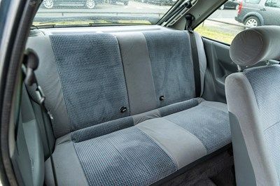 Lot 35 - 1991 Ford Escort XR3I